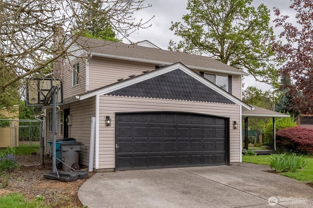 Photo of 2403 NE 95th Court, Vancouver, WA 98662 (MLS # 2513386)