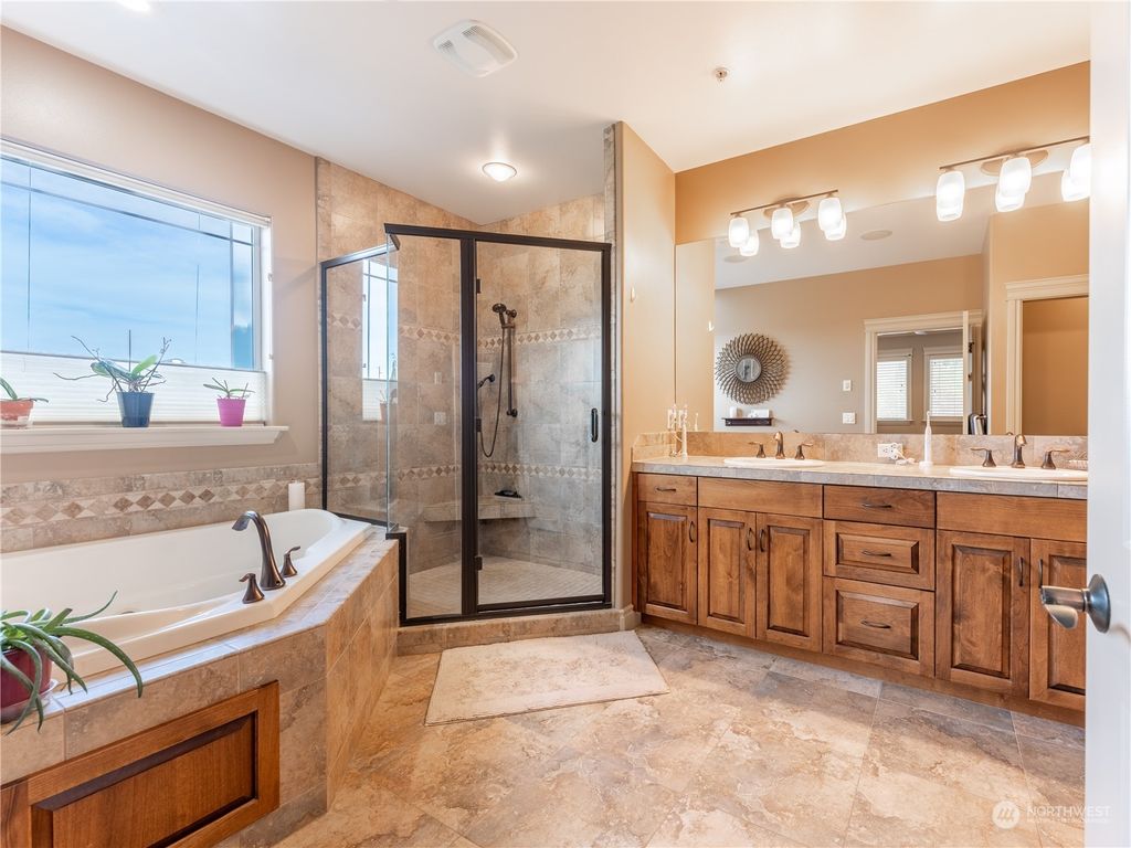 listing image 9369001997581369193