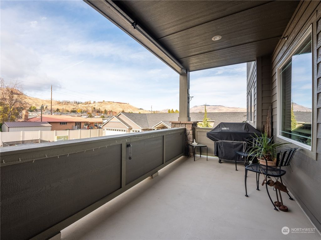 listing image 9361216781549482690