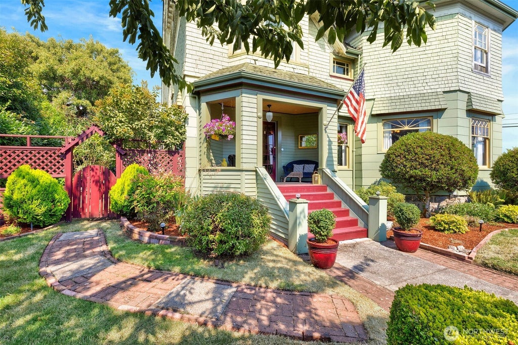 Photo of 415 Harrison Street, Port Townsend, WA 98368 (MLS # 2573799)
