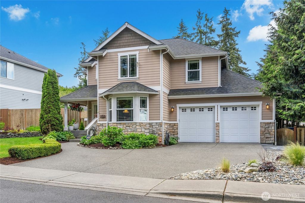 Photo of 803 S 232nd Street, Des Moines, WA 98198 (MLS # 2529442)