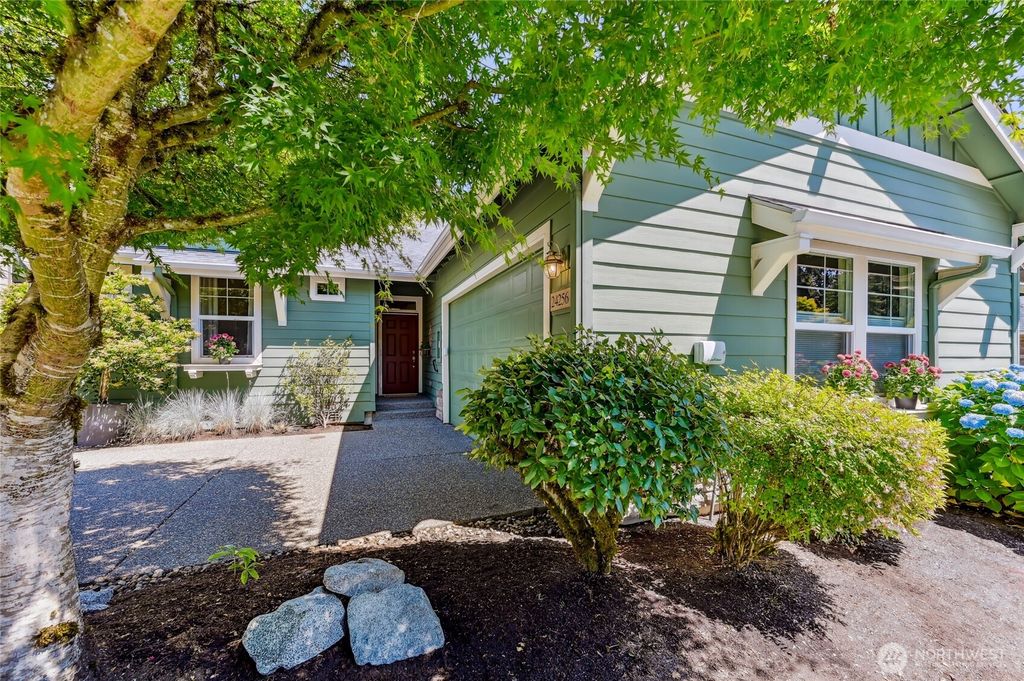 Photo of 24256 NE Vine Maple Way, Redmond, WA 98053 (MLS # 2409347)
