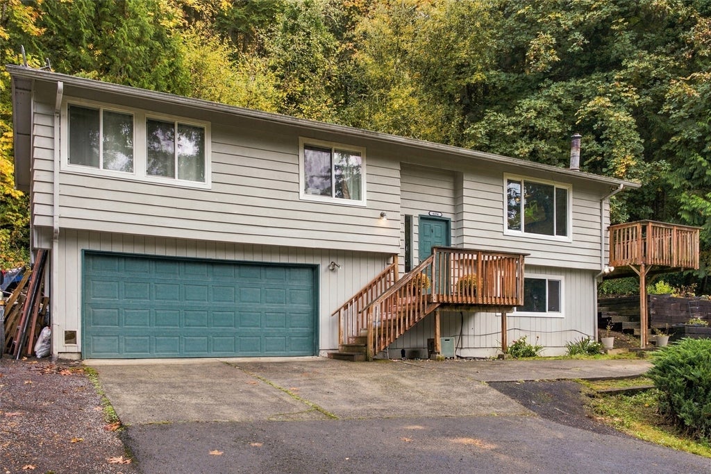 Photo of 4456 Sunset Way, Longview, WA 98632 (MLS # 2599014)