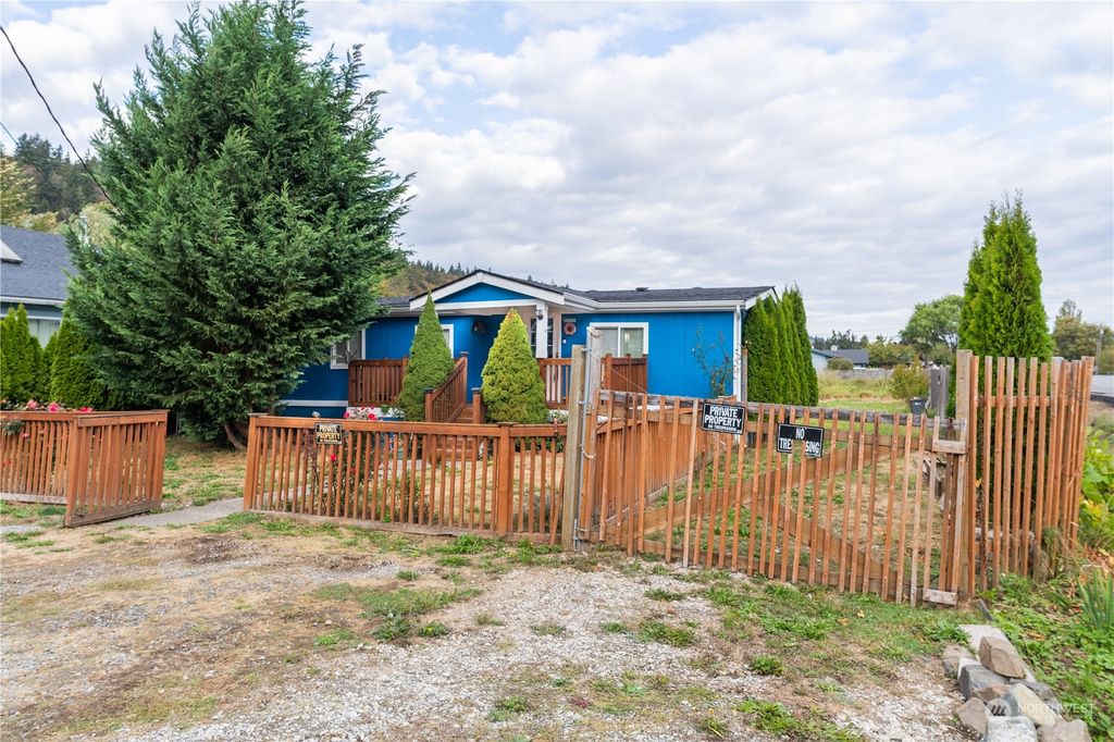Photo of 25 2nd Avenue S, Algona, WA 98001 (MLS # 2006159)