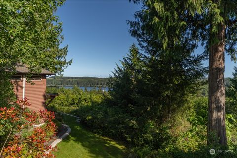 A home in Port Ludlow