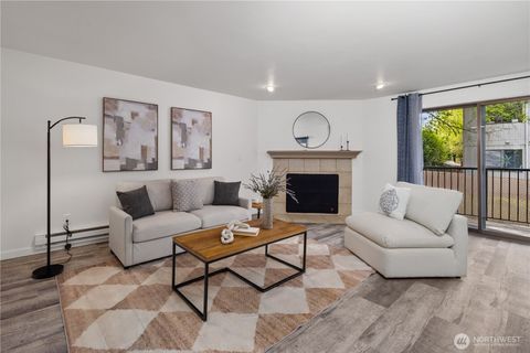 Photo of 15416 40th Avenue W #20, Lynnwood, WA 98087 (MLS # 2518763)