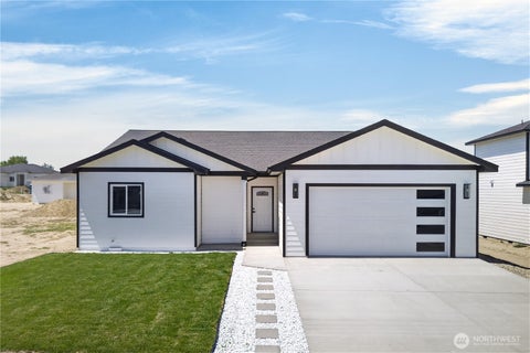 Photo of 309 Olivia Street, Sunnyside, WA 98944 (MLS # 2553598)