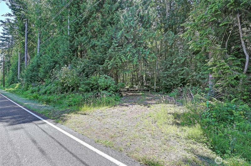 100 W Mountain View Rd