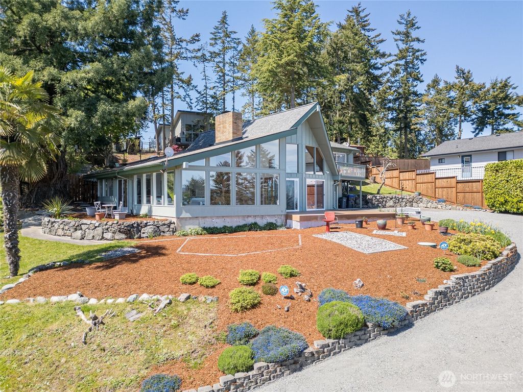 Photo of 382 Discovery Way, Sequim, WA 98382 (MLS # 2514064)