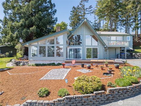 Photo of 382 Discovery Way, Sequim, WA 98382 (MLS # 2514064)