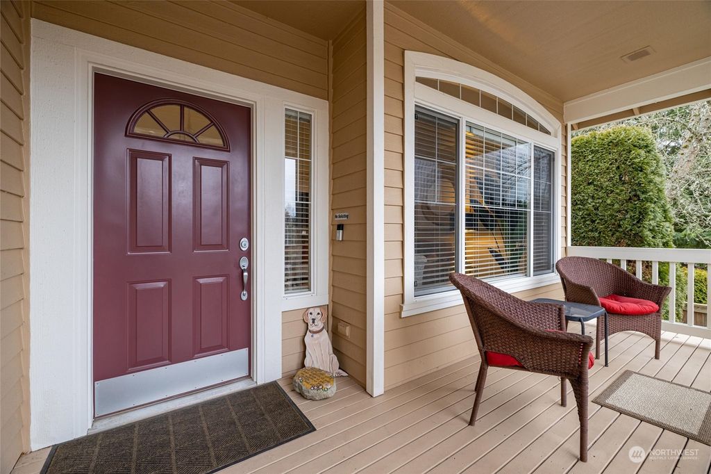 Photo of 8005 NE 131st Court, Kirkland, WA 98034 (MLS # 2032663)