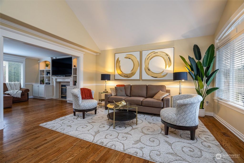 Photo of 8005 NE 131st Court, Kirkland, WA 98034 (MLS # 2032663)