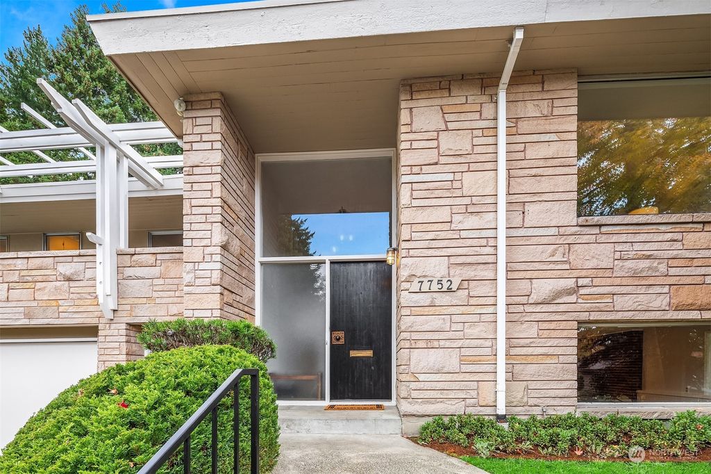 Photo of 7752 29th Avenue NE, Seattle, WA 98115 (MLS # 2166266)