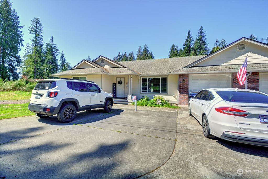 Photo of 14906 215th Avenue SE, Monroe, WA 98272 (MLS # 2064285)