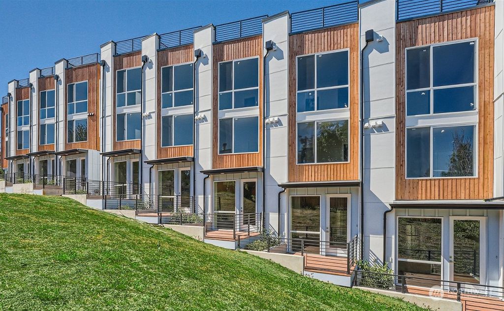 Photo of 1916 S Grand Street, Seattle, WA 98144 (MLS # 2198075)