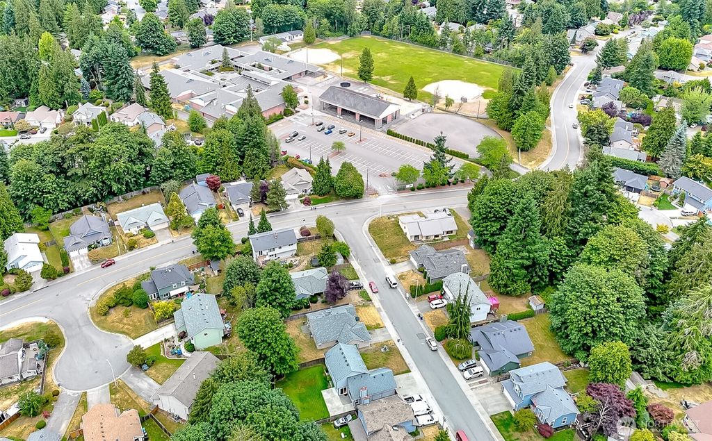 Photo of 14626 58th Drive SE, Everett, WA 98208 (MLS # 2403750)