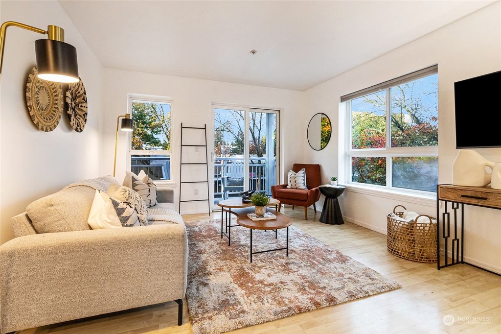 Photo of 2805 NE 125th Street #304, Seattle, WA 98125 (MLS # 2174676)