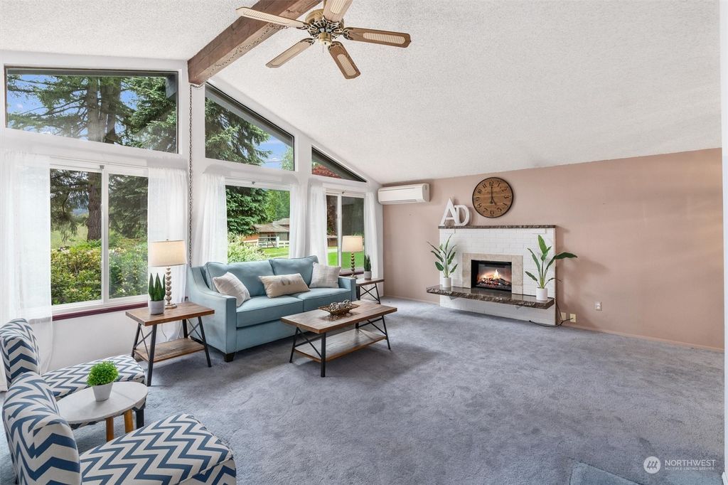 Photo of 16005 239th Avenue SE, Issaquah, WA 98027 (MLS # 2237786)