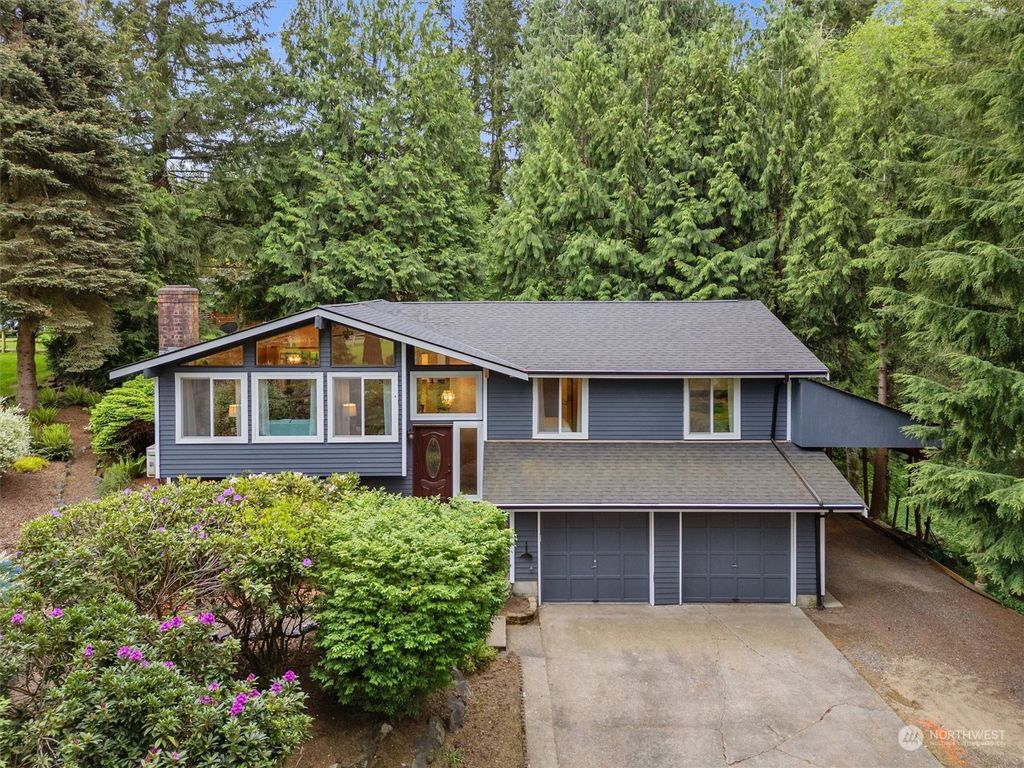 Photo of 16005 239th Avenue SE, Issaquah, WA 98027 (MLS # 2237786)