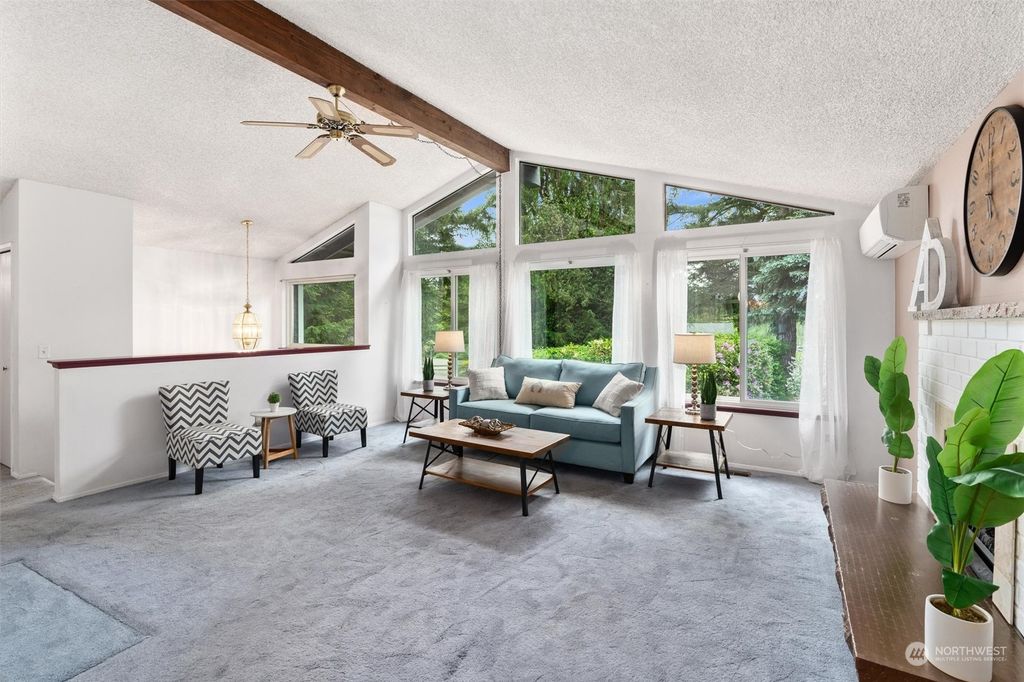 Photo of 16005 239th Avenue SE, Issaquah, WA 98027 (MLS # 2237786)