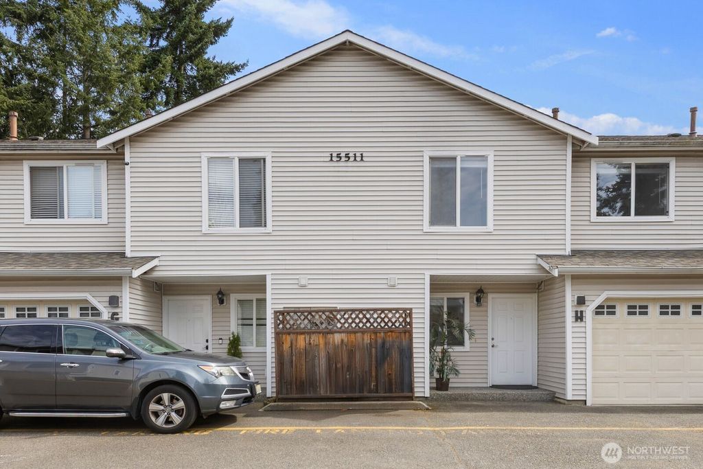 Photo of 15511 35th Avenue W #H, Lynnwood, WA 98087 (MLS # 2506272)