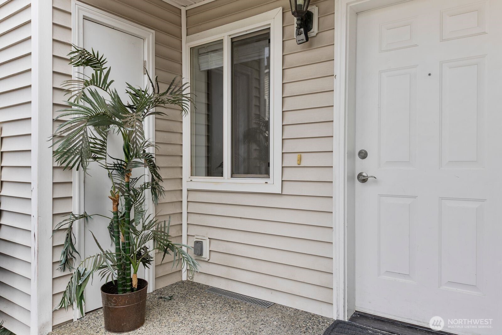 15511 35th Avenue W H