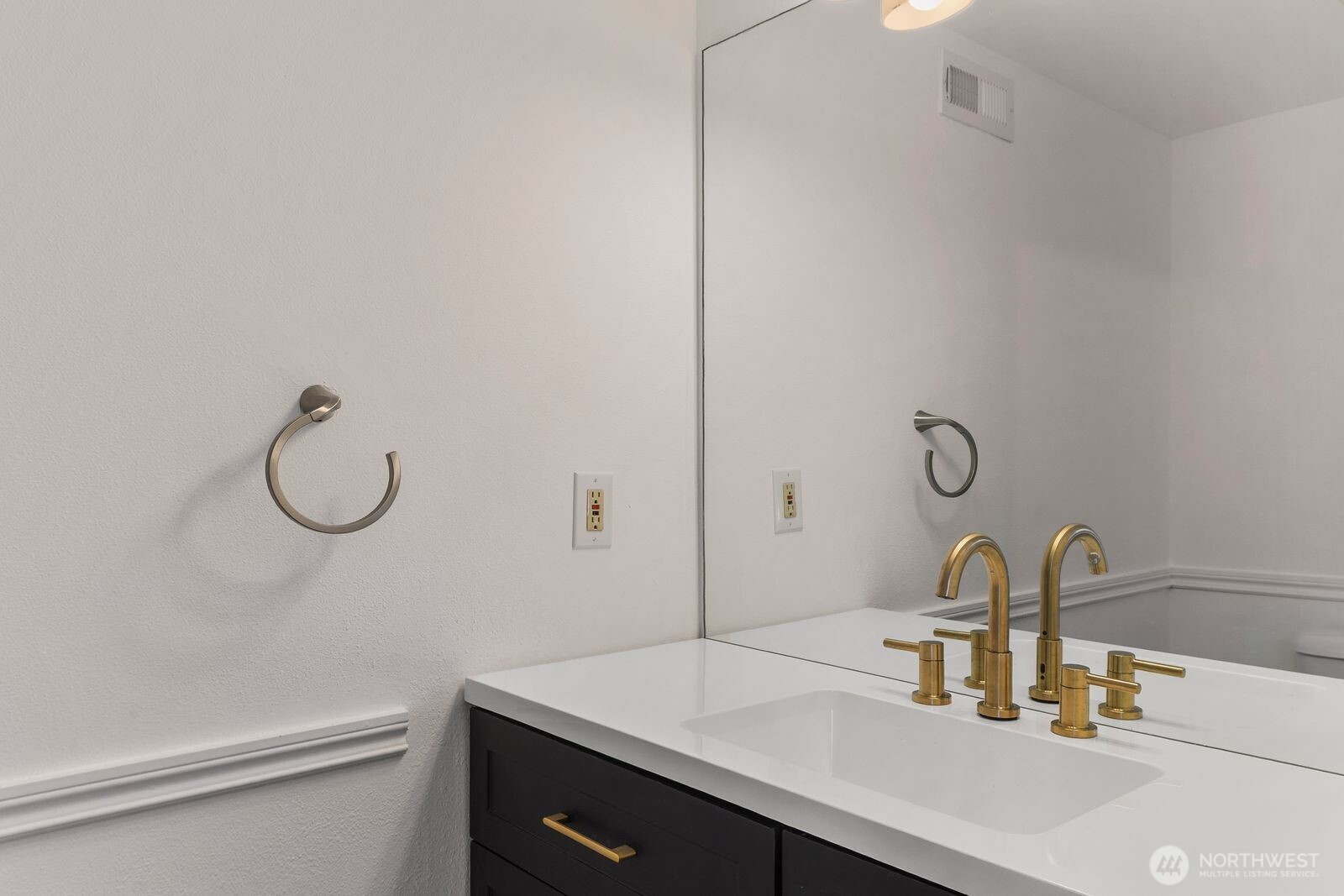 15511 35th Avenue W H