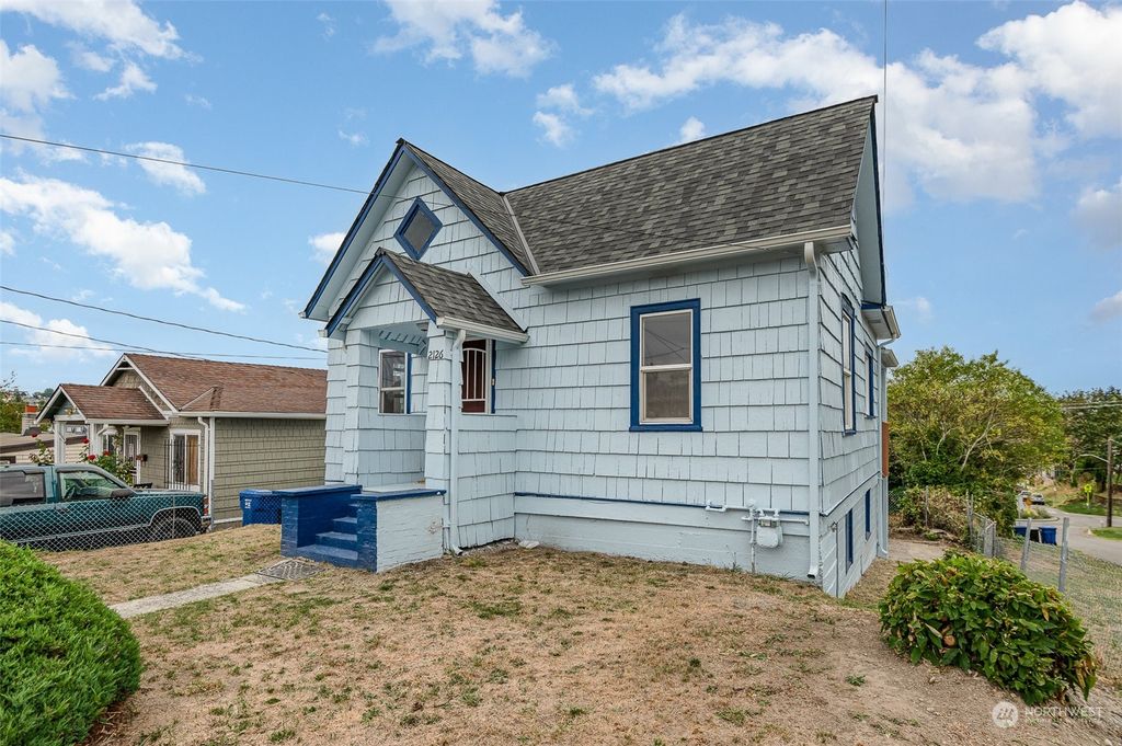 Photo of 2126 20th Avenue S, Seattle, WA 98144 (MLS # 2318934)