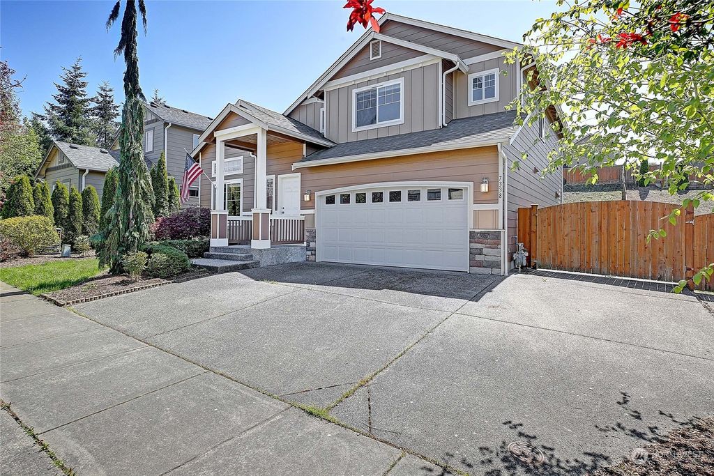 Photo of 7338 Copper Way NW, Stanwood, WA 98292 (MLS # 2070404)