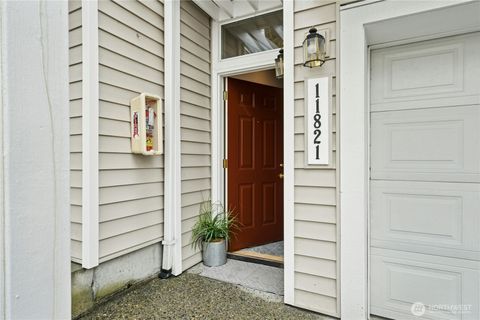 Photo of 11821 NE 162nd Court, Bothell, WA 98011 (MLS # 2440932)