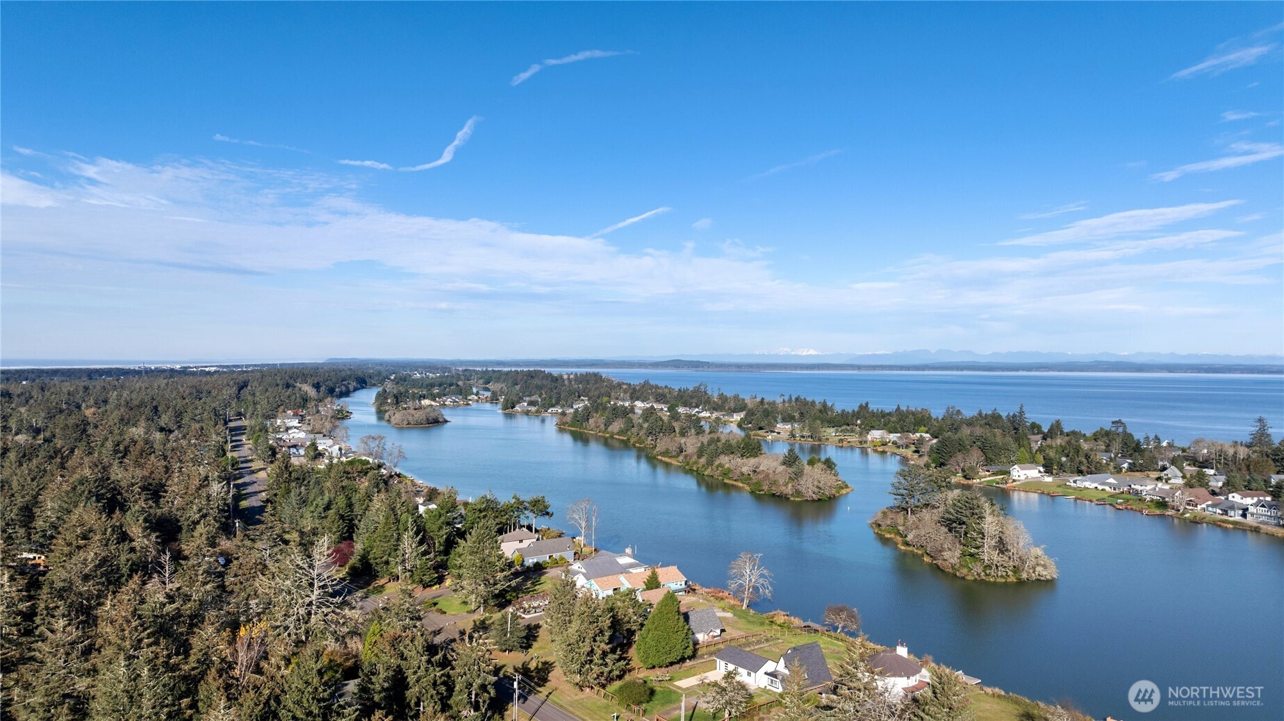 672 Mount Olympus Avenue SE