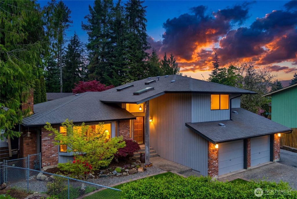 Photo of 3109 108th Street SE, Everett, WA 98208 (MLS # 2512311)