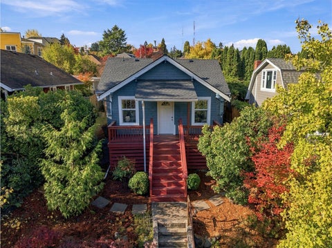 Photo of 1515 Martin Luther King Jr Way, Seattle, WA 98122 (MLS # 2597665)