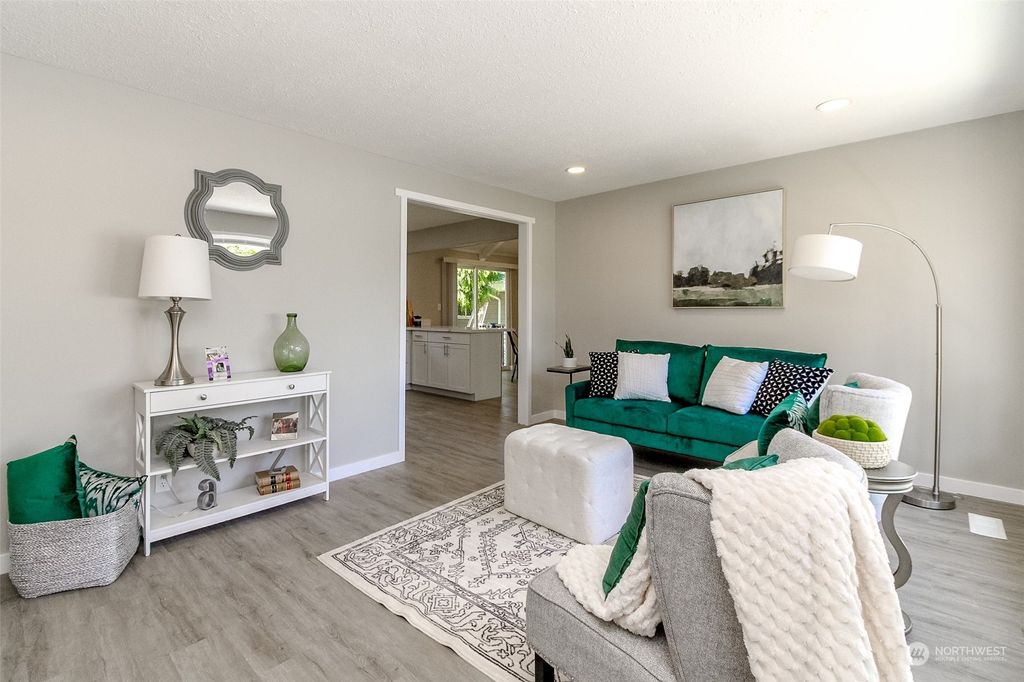 Photo of 3118 S 148th Street, SeaTac, WA 98168 (MLS # 2249360)