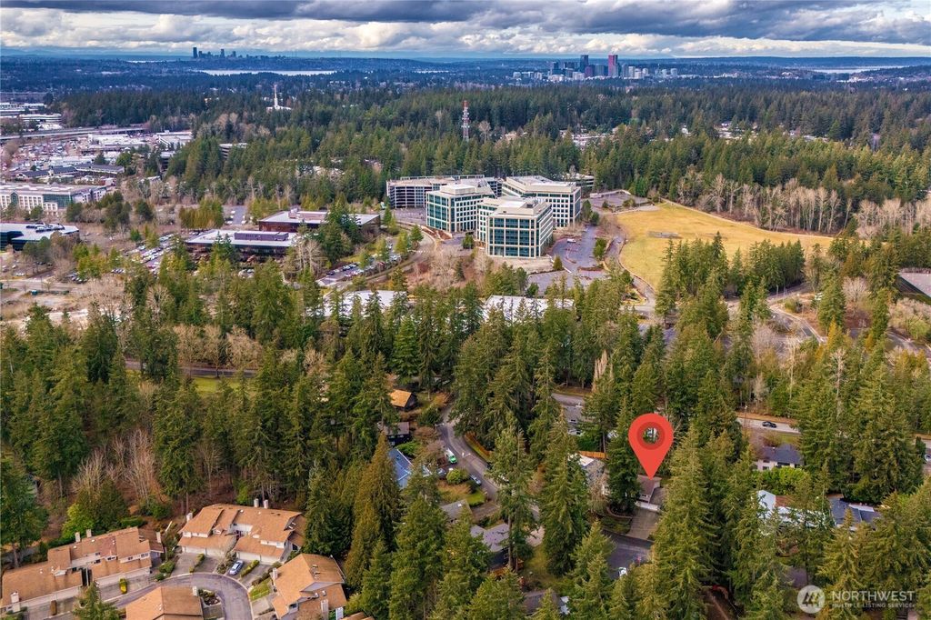 Photo of 16018 SE 31st Street, Bellevue, WA 98008 (MLS # 2331019)