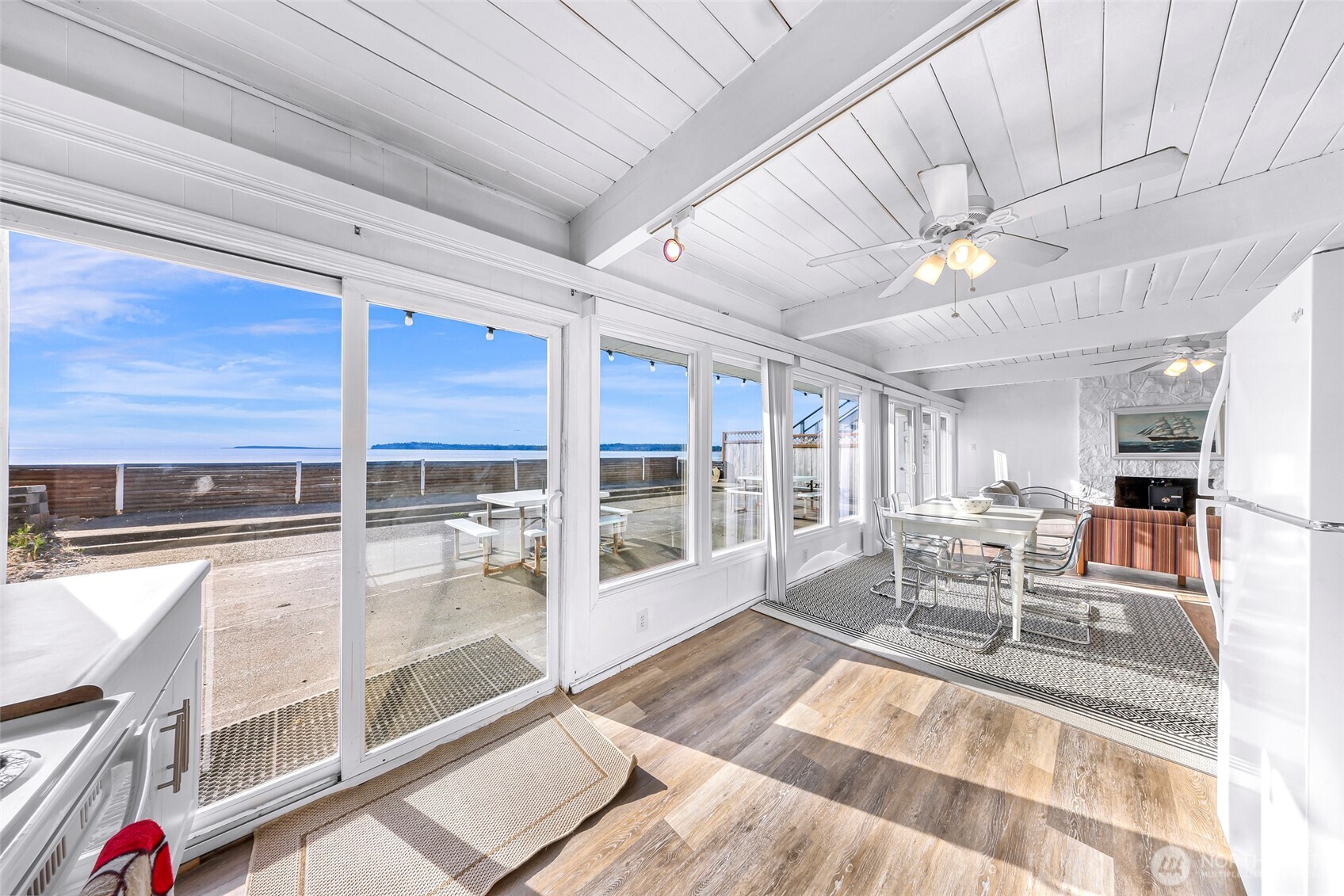 Blaine, Washington 98230, United States, 2 Bedrooms Bedrooms, ,1 BathroomBathrooms,Residential,Active,137424