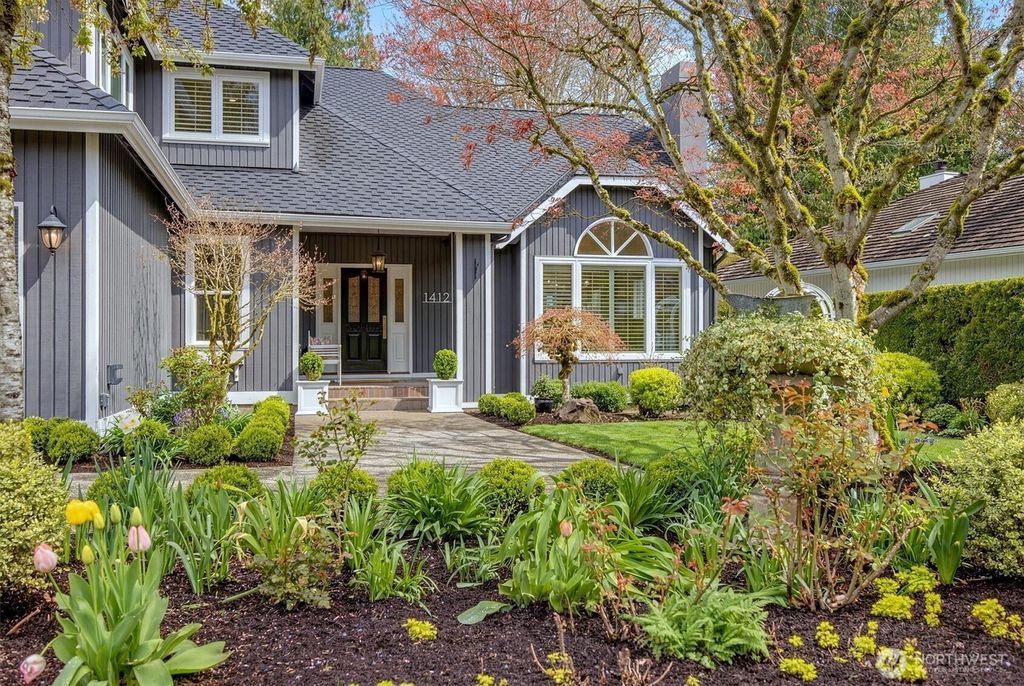 Photo of 14127 205th Avenue NE, Woodinville, WA 98077 (MLS # 2507525)