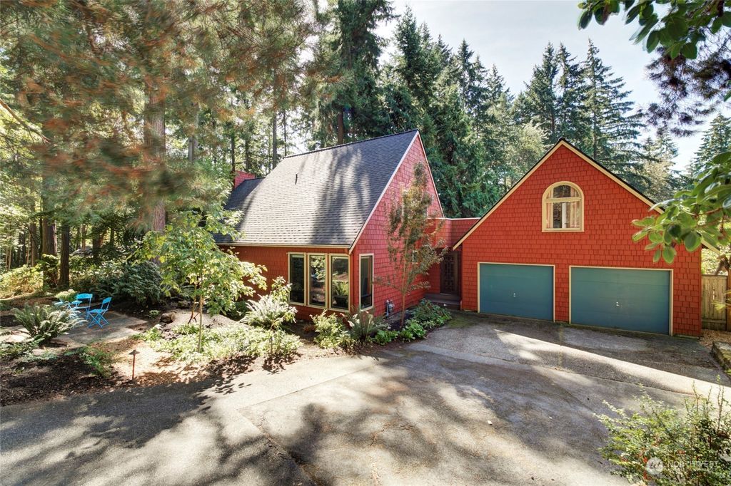 Photo of 11611 73rd Place NE, Kirkland, WA 98034 (MLS # 2006169)