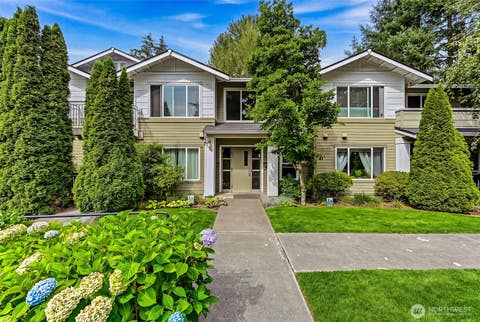 Photo of 10931 124th Avenue NE #206, Kirkland, WA 98033 (MLS # 2565004)