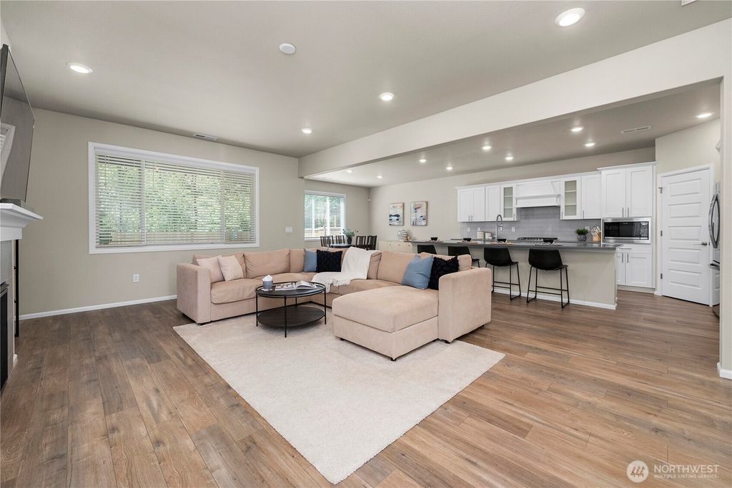 Photo of 30137 219th Place SE, Covington, WA 98042 (MLS # 2378619)