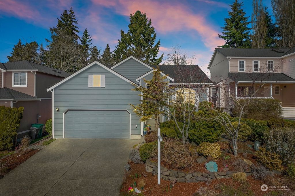 Photo of 11542 SE 319th Street, Auburn, WA 98092 (MLS # 2045326)