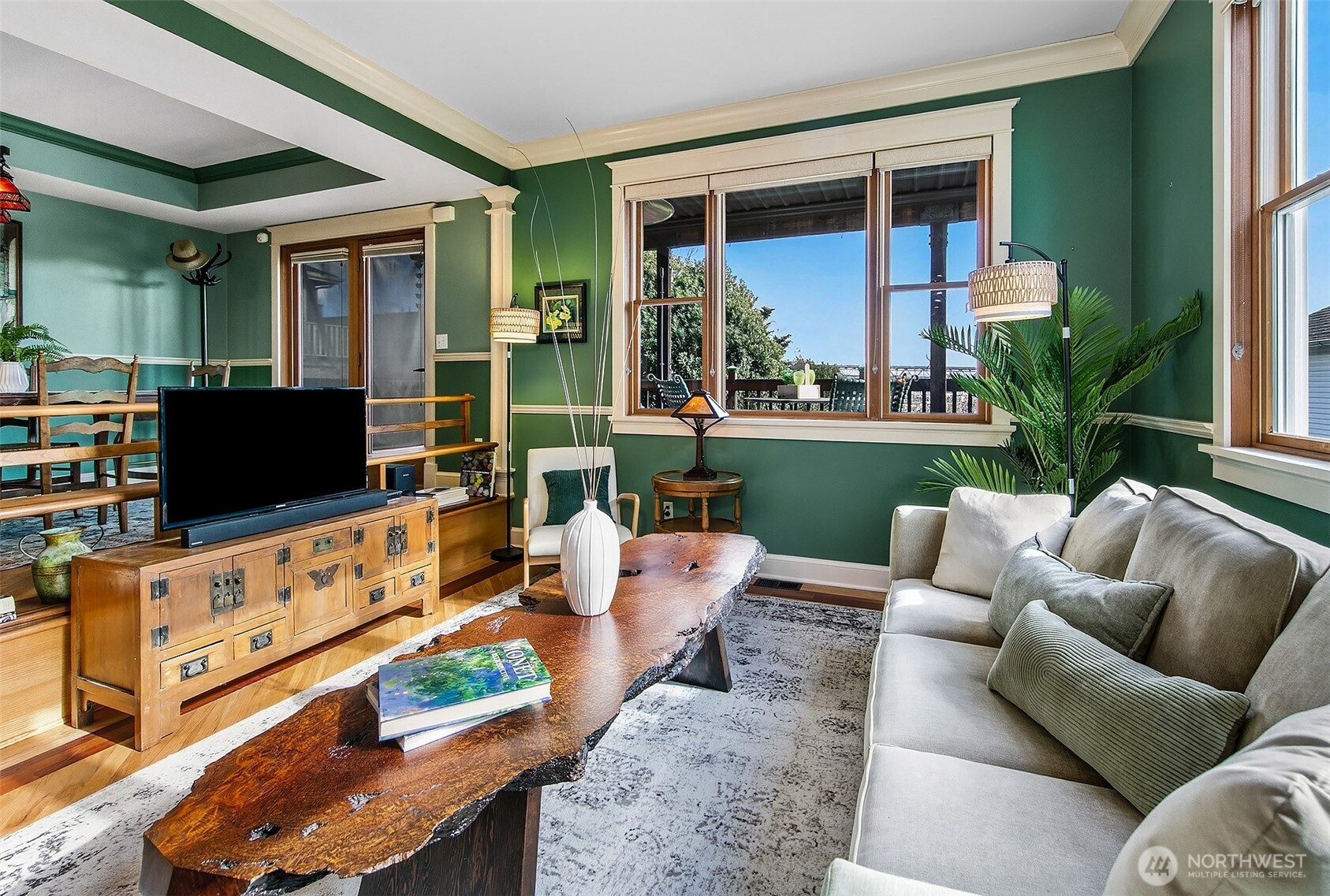 3532 Meridian Avenue N