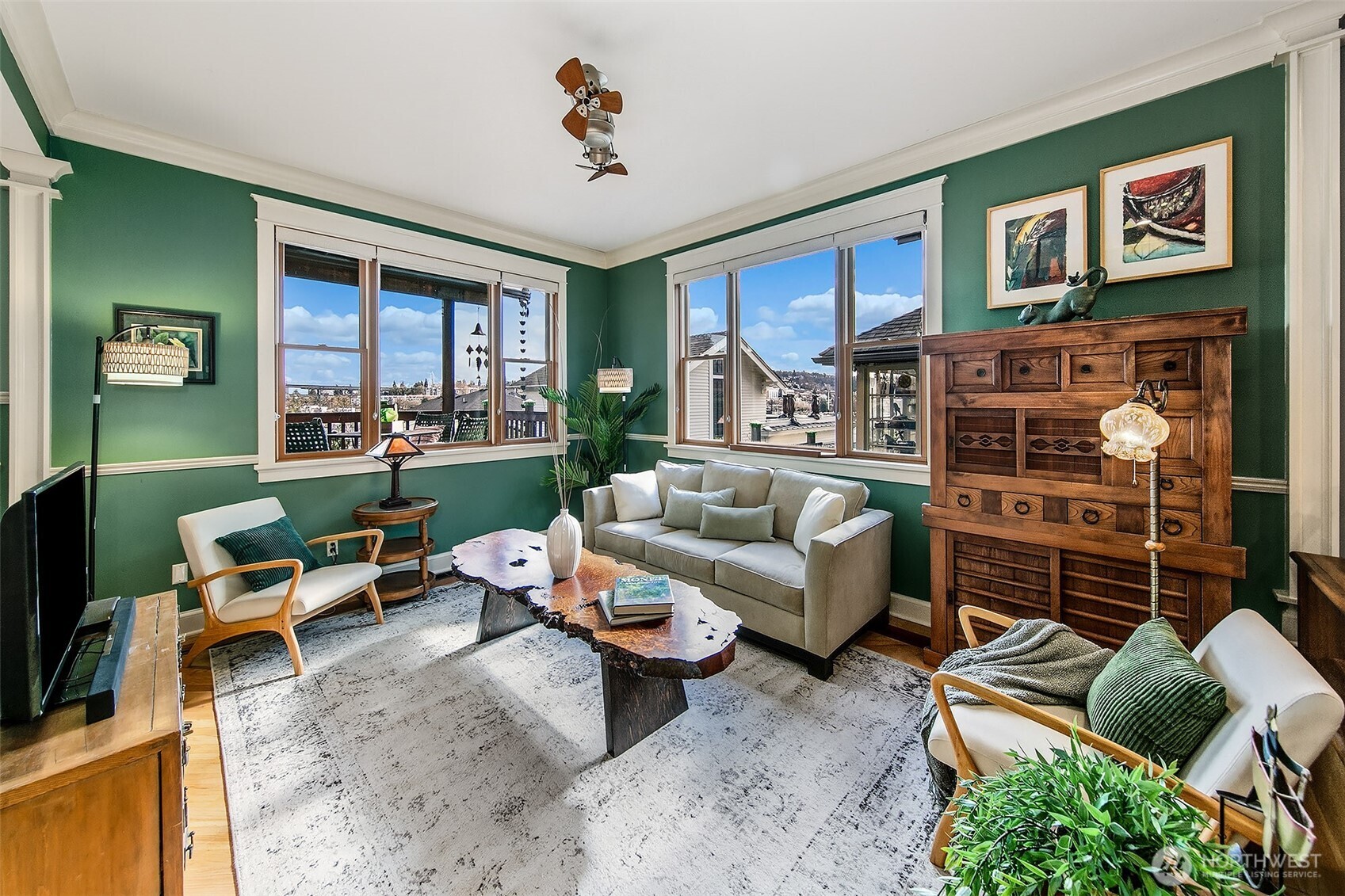 3532 Meridian Avenue N