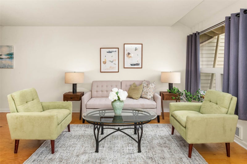 202 W Olympic Place 302