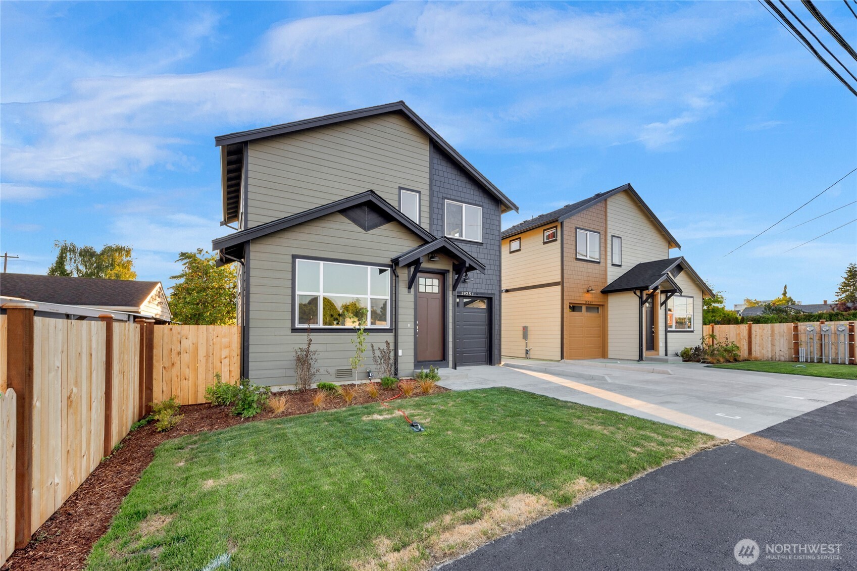 1925 Lombard Avenue A,B,C