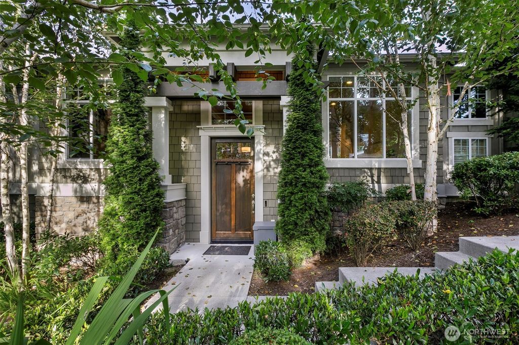 Photo of 10905 102nd Avenue NE, Kirkland, WA 98033 (MLS # 2429528)