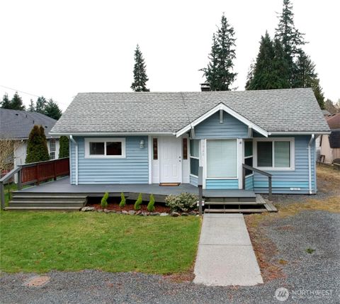 Photo of 1926 Monroe Avenue, Everett, WA 98203 (MLS # 2475396)