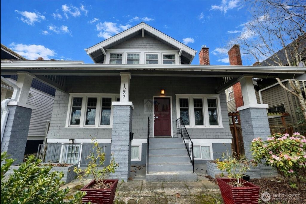 Photo of 1232 S Ainsworth Avenue, Tacoma, WA 98405 (MLS # 2470755)