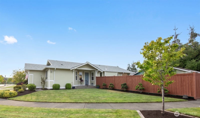 8442 Bainbridge Loop NE
