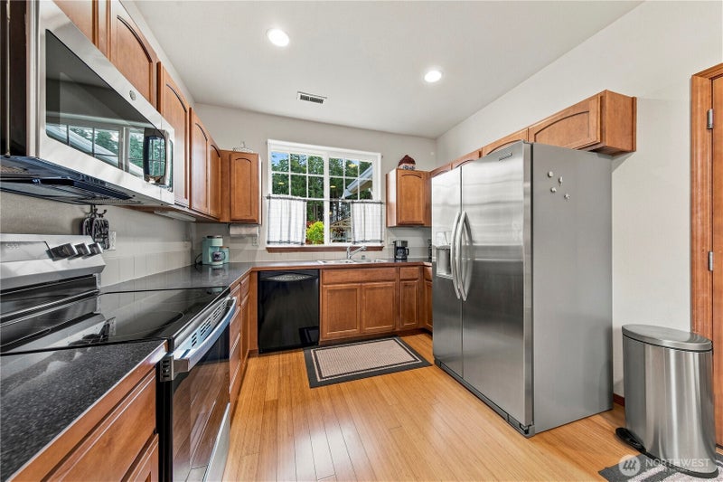 8442 Bainbridge Loop NE